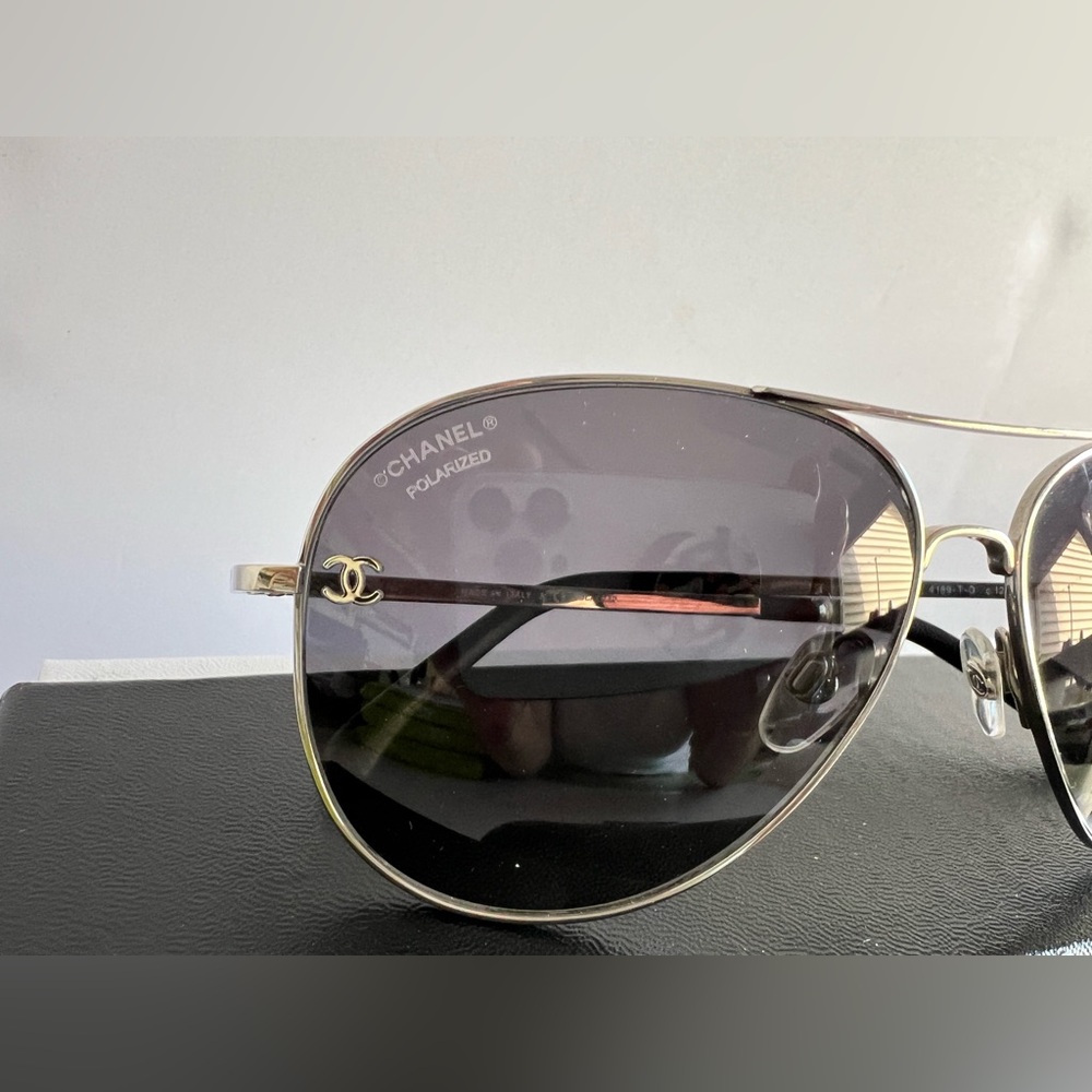 CHANEL 4189 silver/grey size 59/14 sunglasses  Black Quilted Eyewear Case - Picture 3 of 11